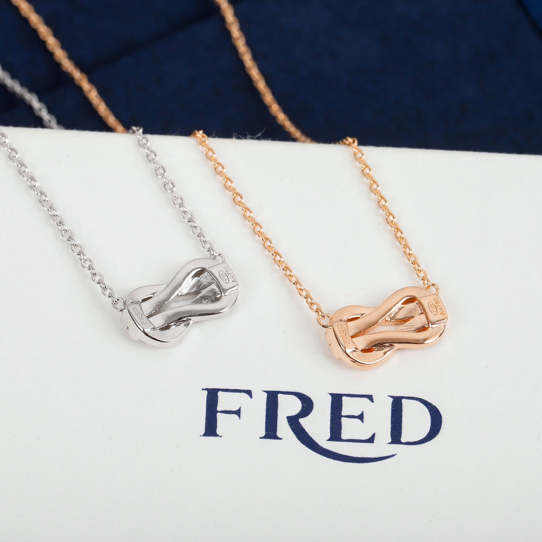 Martin Graham pendant necklace in polished metal-tone – detail view