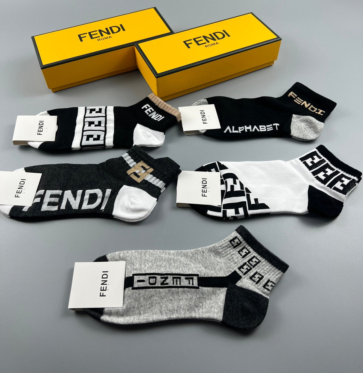 Fendi Cotton Bold Letter-Pattern Details Ankle Socks - 5-Pair Set