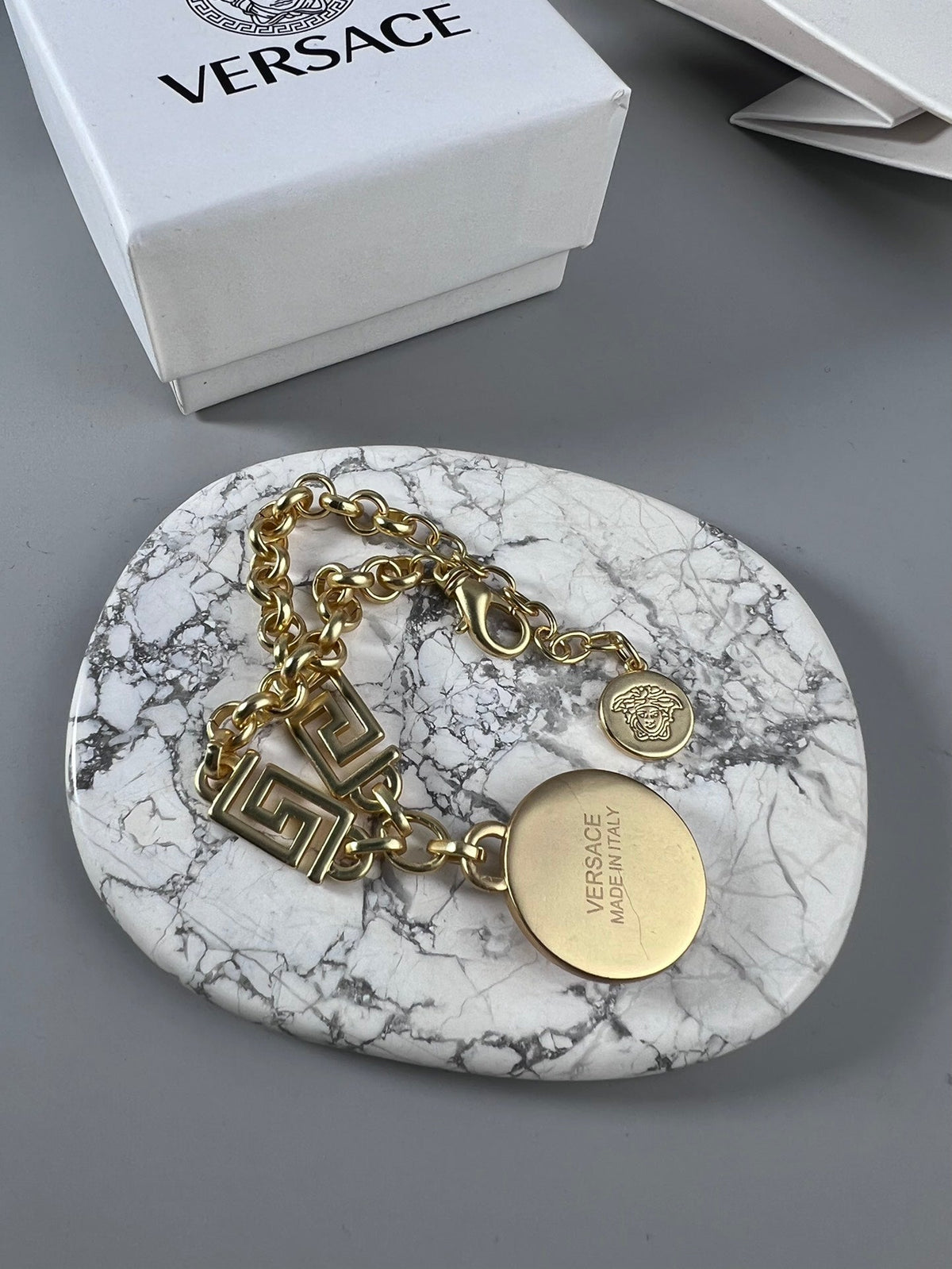 Martin Graham bracelet in polished metal-tone – close-up detail