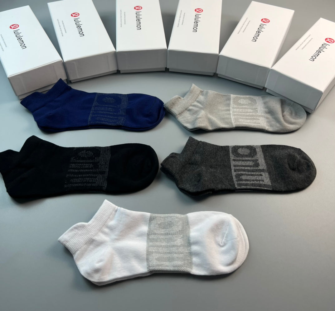 Lululemon Visible Branded Cuff Or Emblem Details No-Show Socks - 5-Pair Set