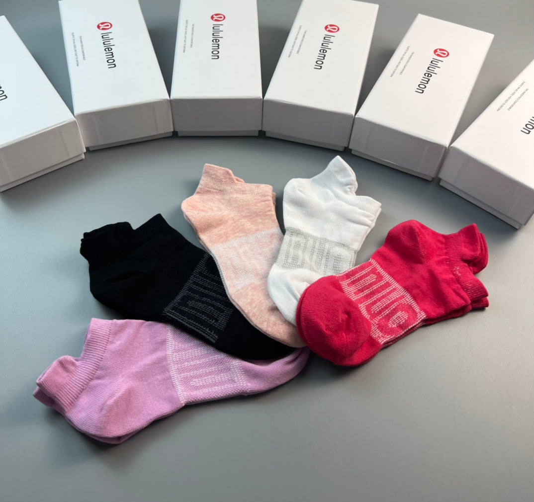 Lululemon Cotton Clean Logo Details Women's No-Show Socks