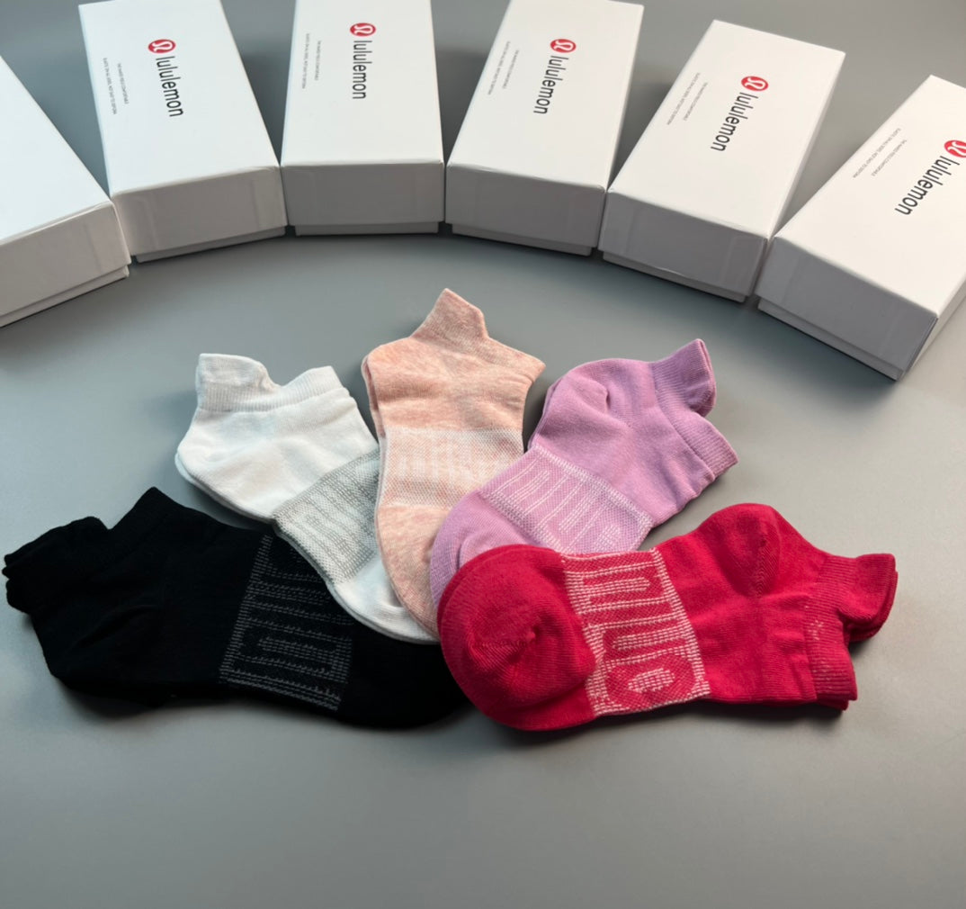 Lululemon Tonal Cuff Details Ankle Socks