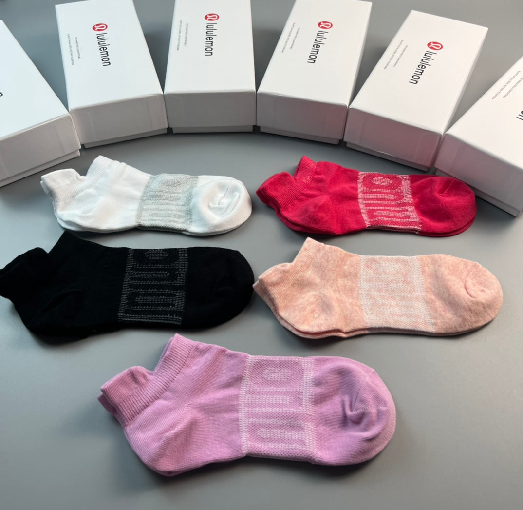 Lululemon Tonal Cuff Details Ankle Socks