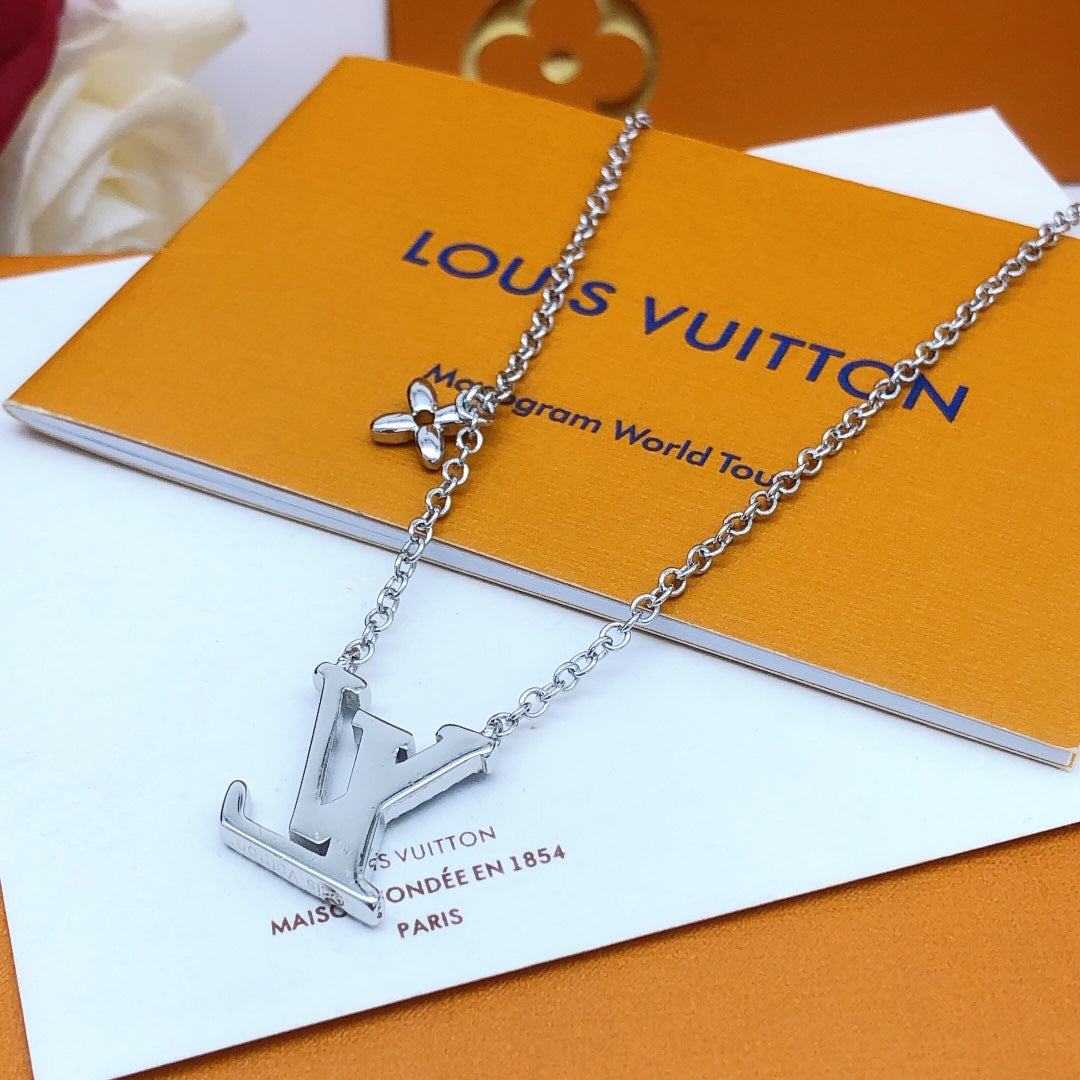 Martin Graham pendant necklace in polished metal-tone – detail view