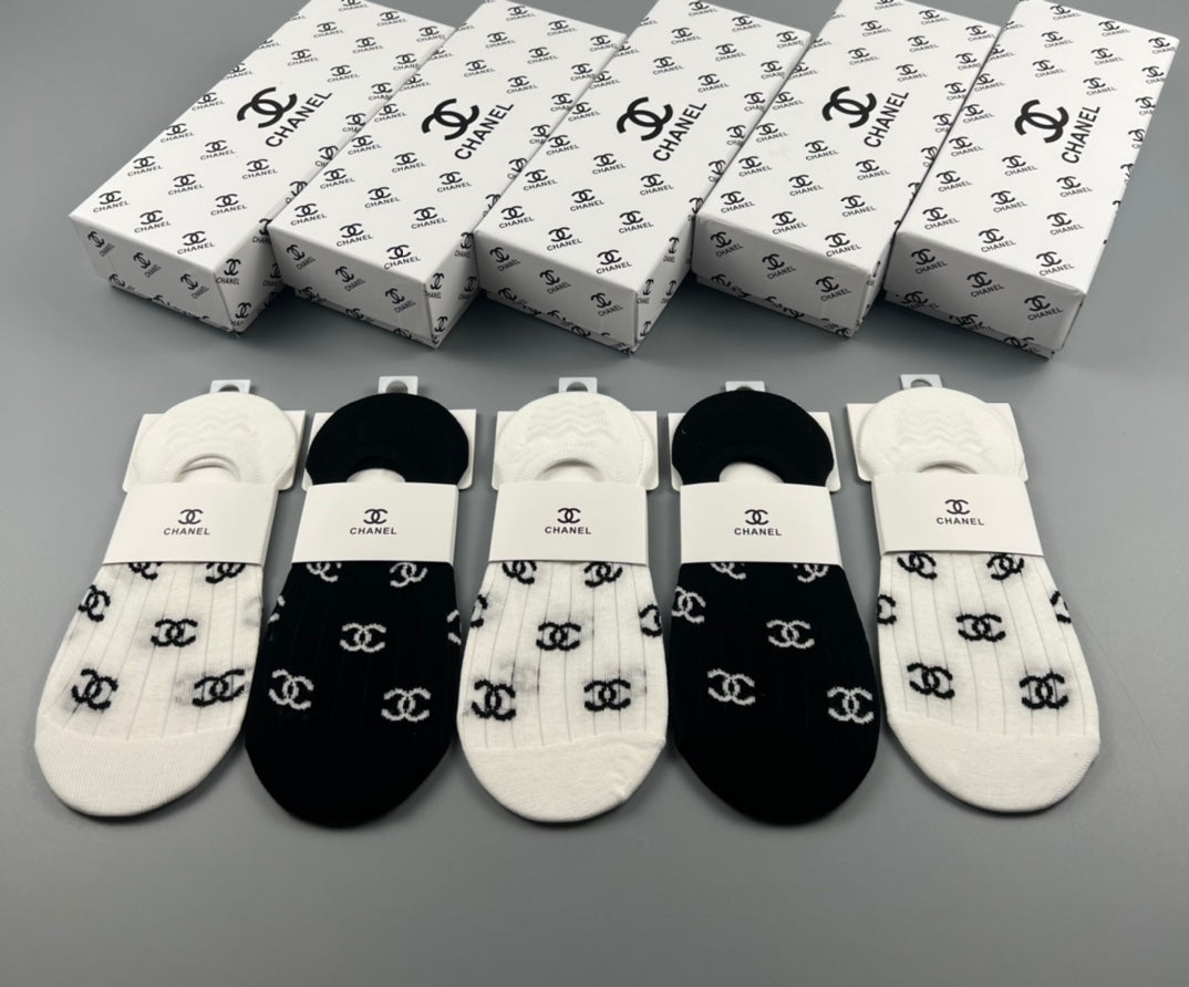 Chanel Repeating Emblem Details No-Show Socks - 5-Pair Set