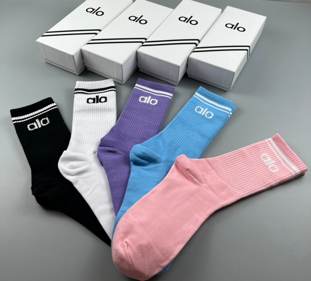 Alo Clean Cuff Branding Crew Socks