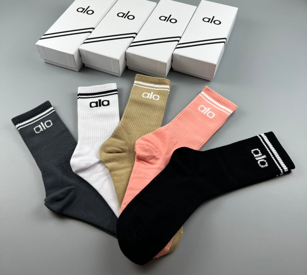 Alo Clean Cuff Branding Crew Socks