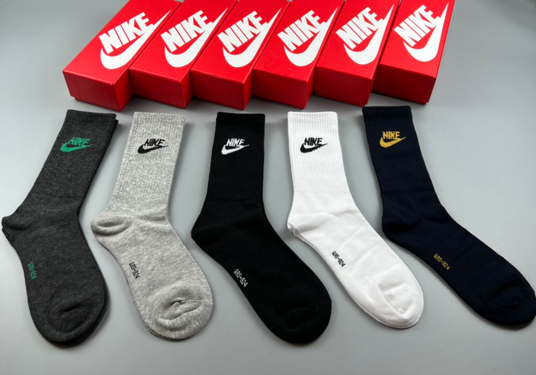 Nike Cotton Crew Socks