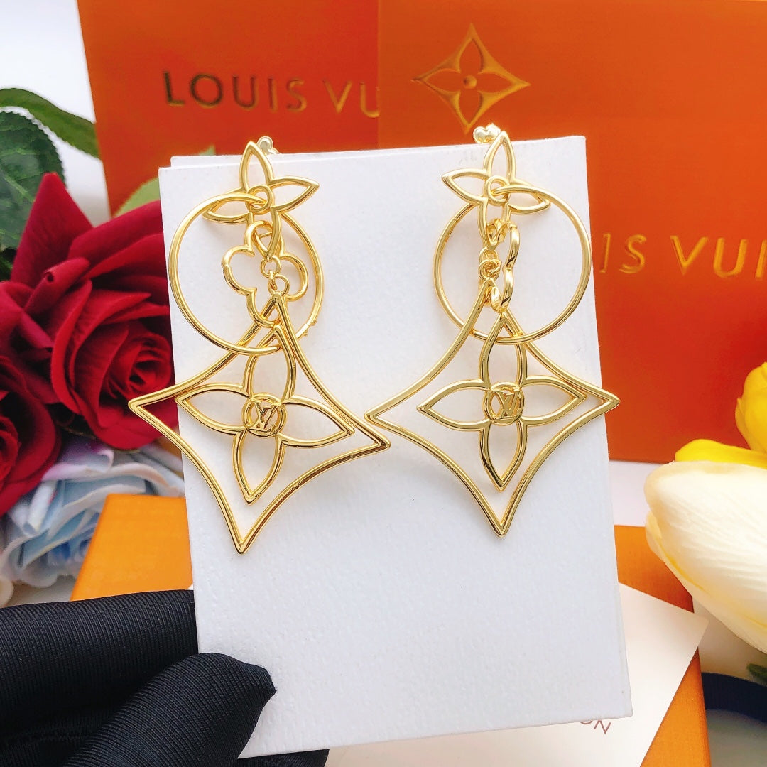 Martin Graham stud earrings in polished metal-tone – detail view