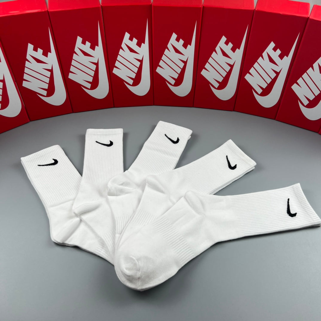 Nike Contrast Sport Logos Crew Socks - 5-Pair Set