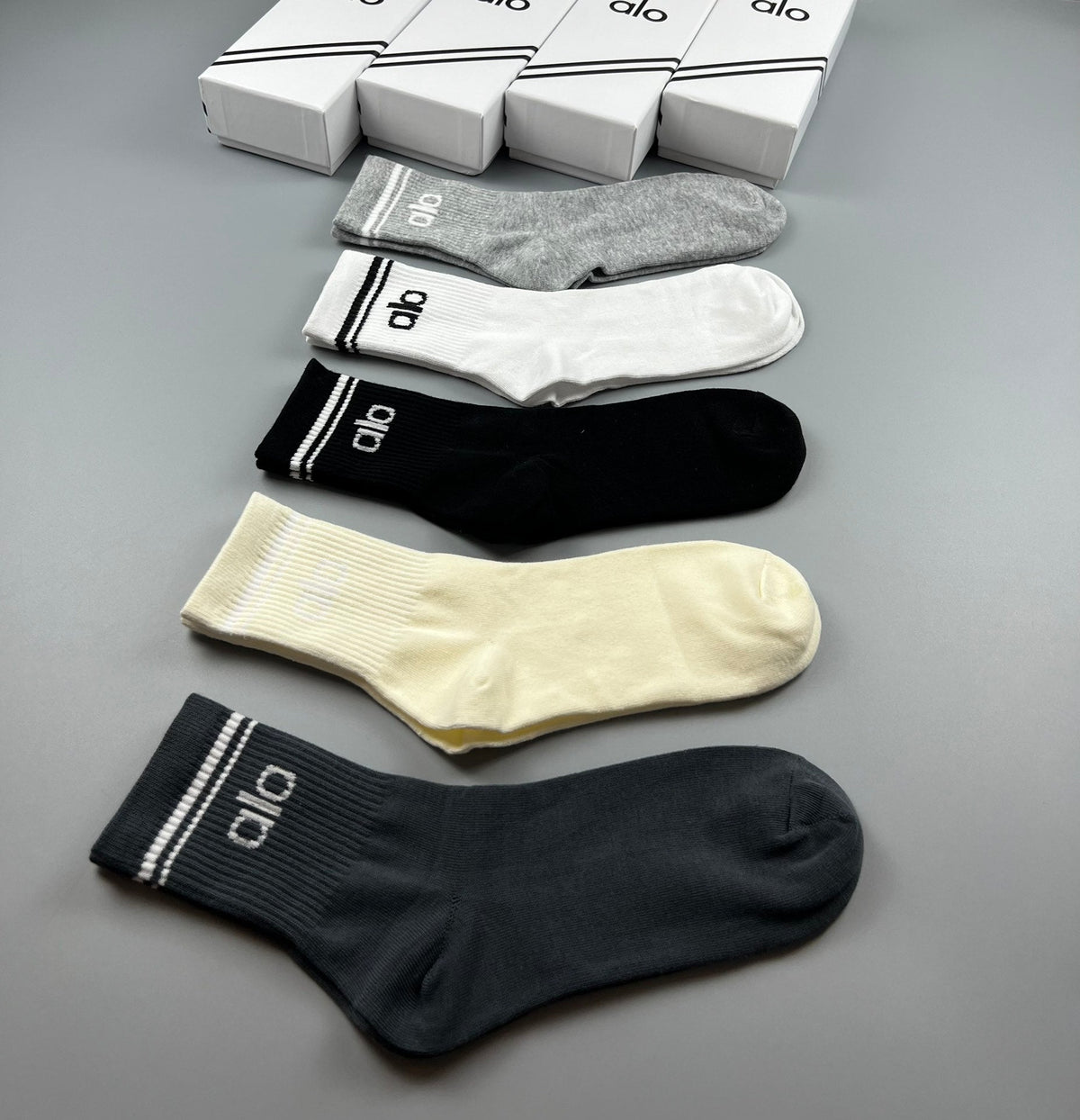 Alo Cotton Crew Socks