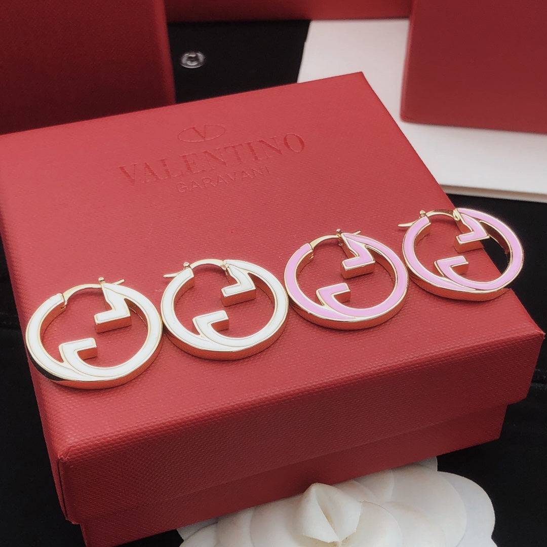 Martin Graham earrings in polished metal-tone – detail view