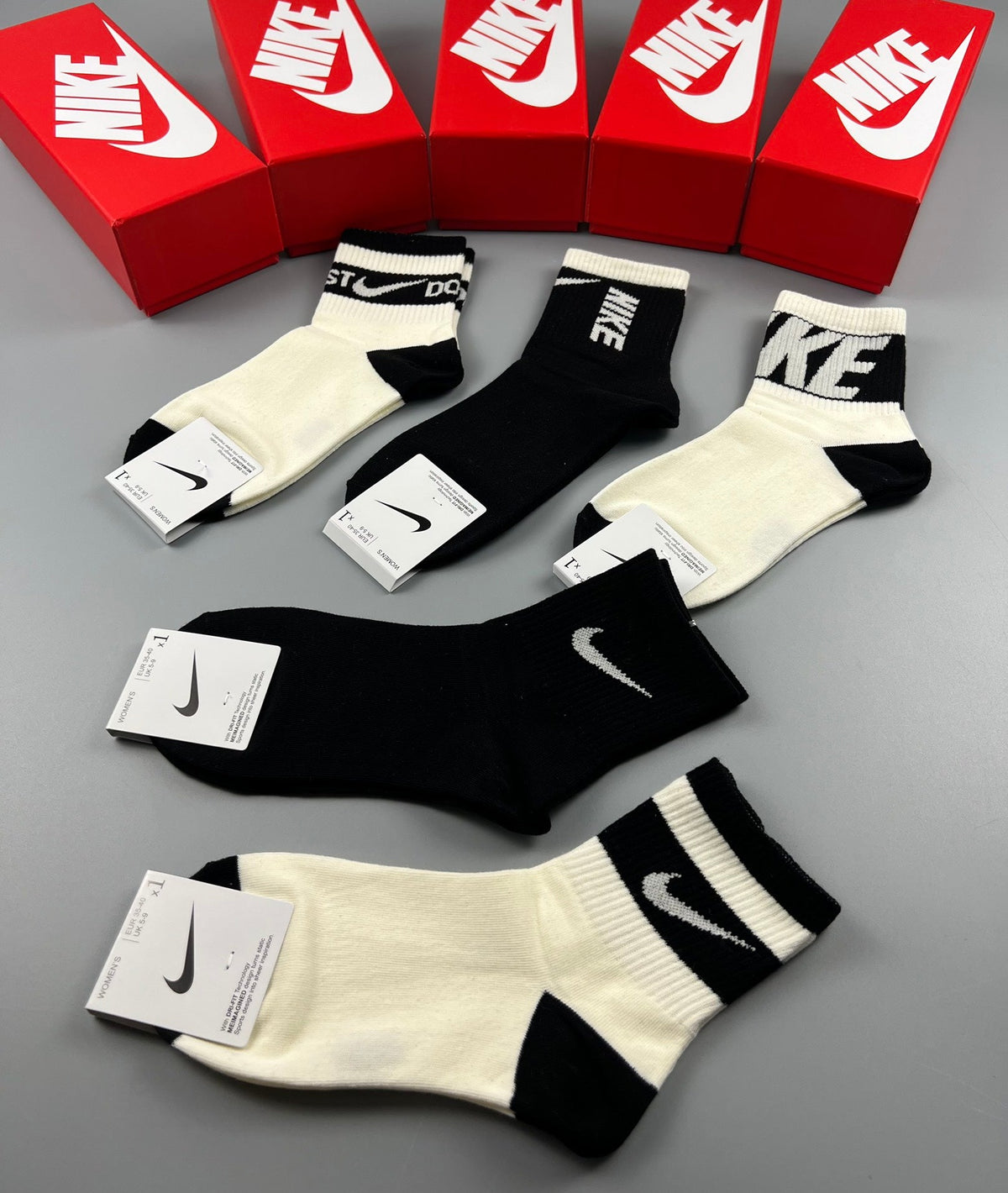Nike Cotton Contrast Swoosh And Wordmark Details Ankle Socks