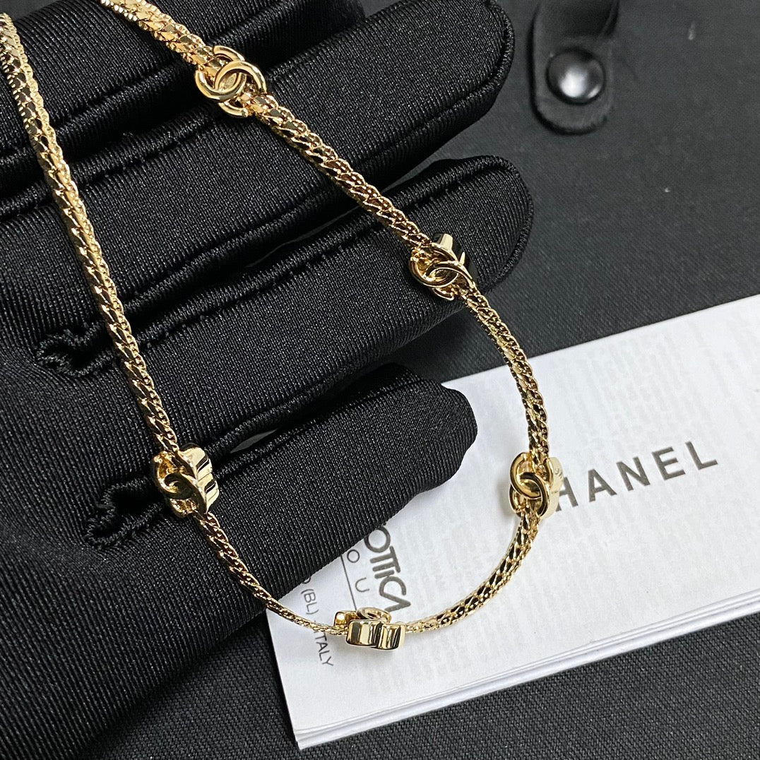 Martin Graham jewelry accessory in polished metal-tone – close-up detail