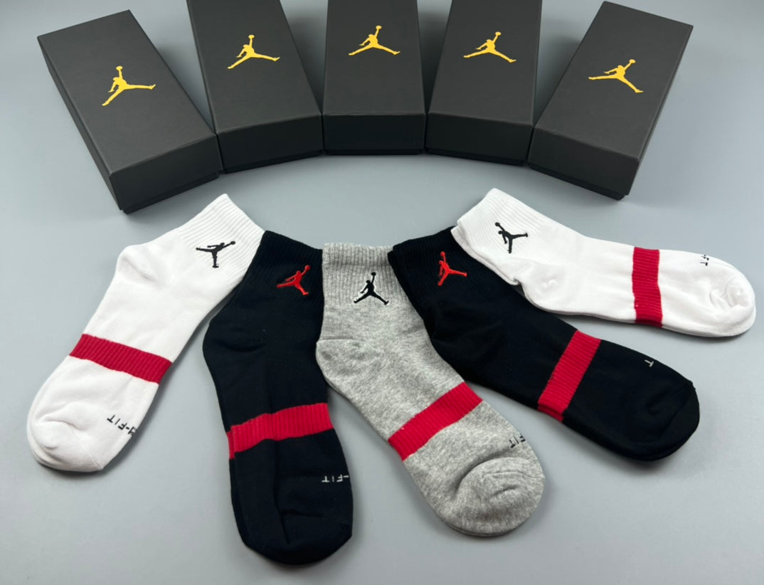 Jordan Red Stripe And Jumpman Details Crew Socks - 5-Pair Set