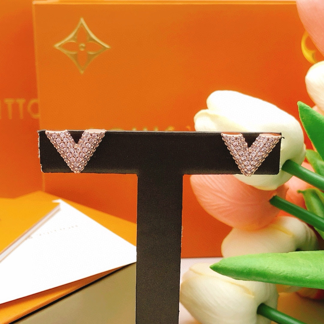 Martin Graham fashion accessory in polished metal-tone – styled product view