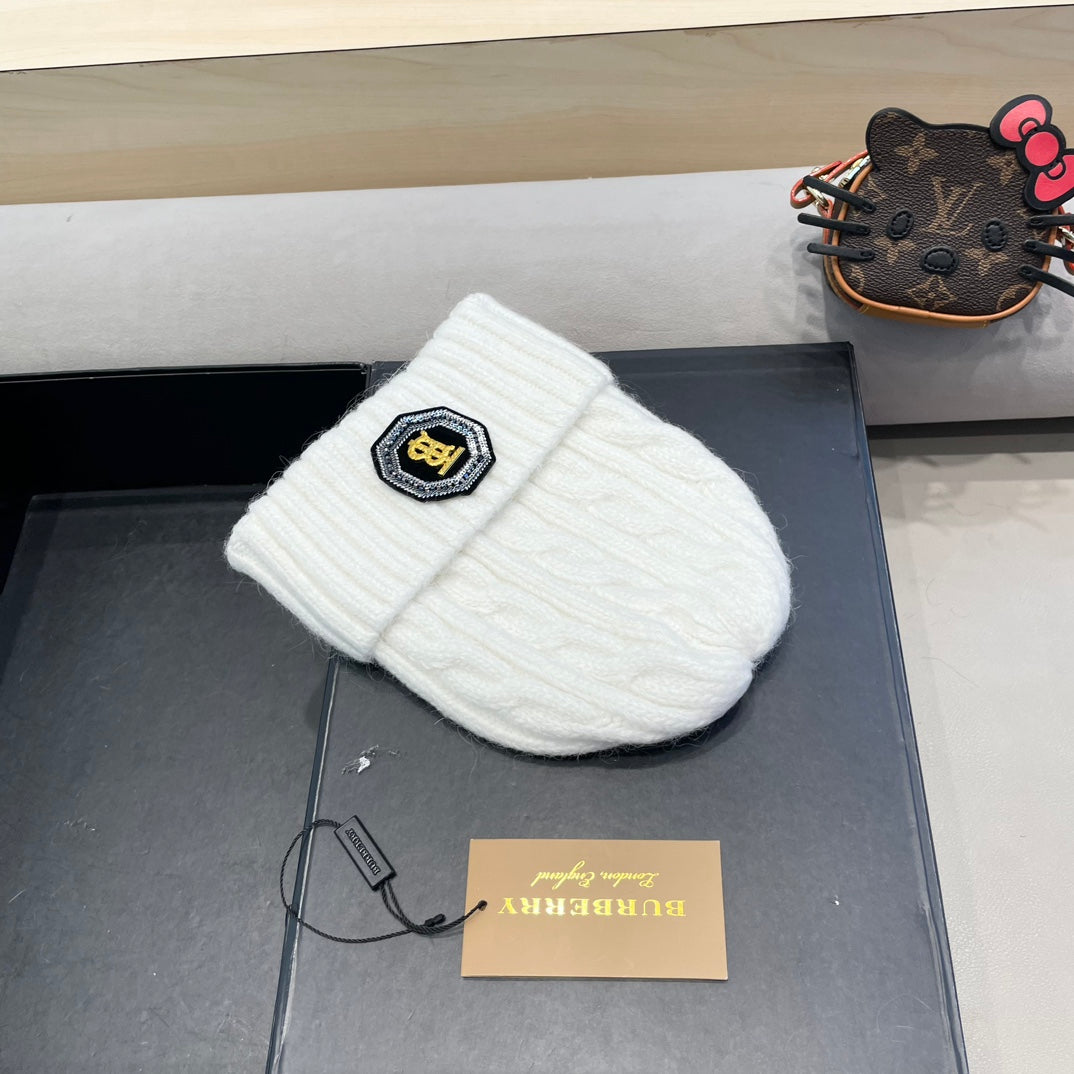 Burberry Cable Knit Patch Beanie - image 8