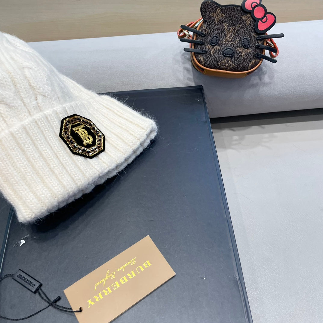 Burberry Cable Knit Patch Beanie - image 4
