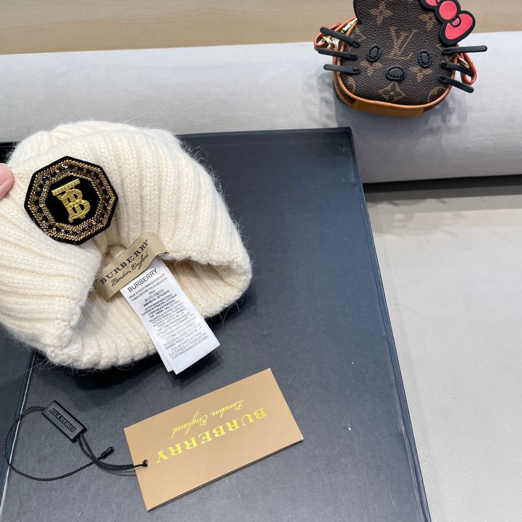 Burberry Cable Knit Patch Beanie - image 9
