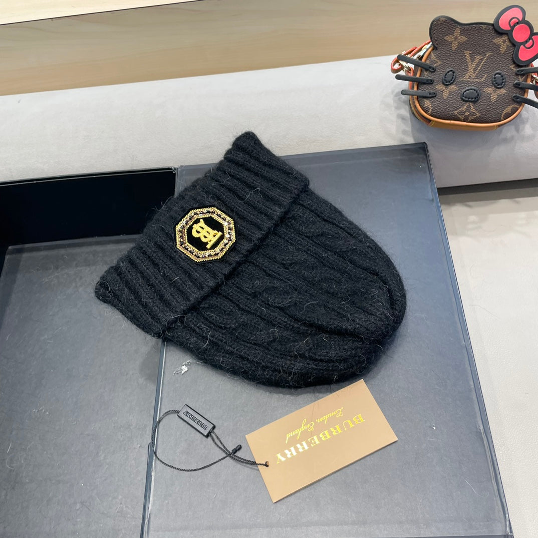 Burberry Cable Knit Patch Beanie - image 8