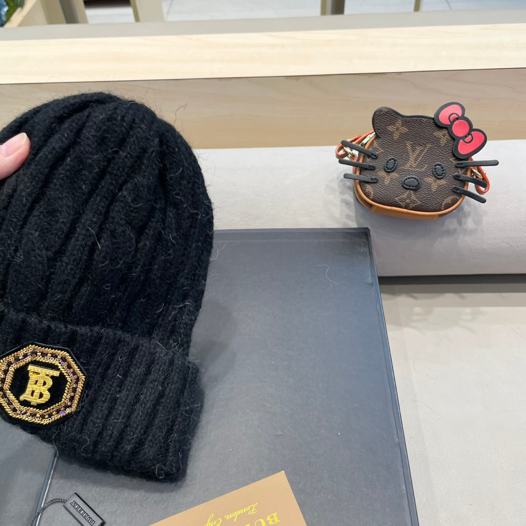 Burberry Cable Knit Patch Beanie - image 6