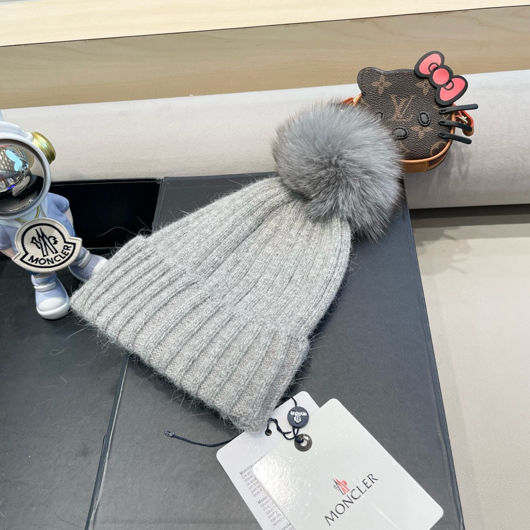 Moncler Cashmere Beanie - image 7