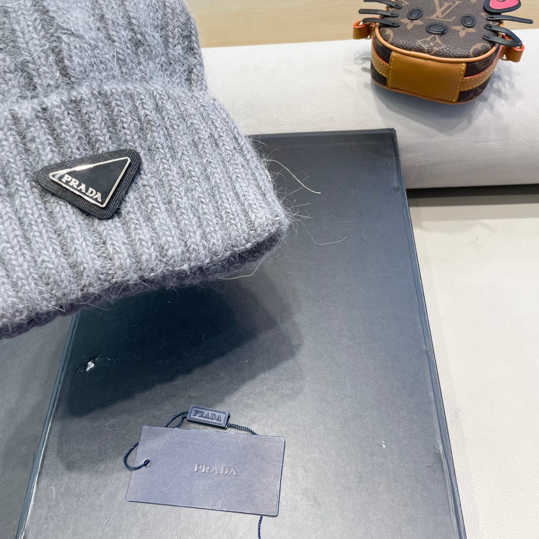 Prada Cable Knit Beanie - image 4