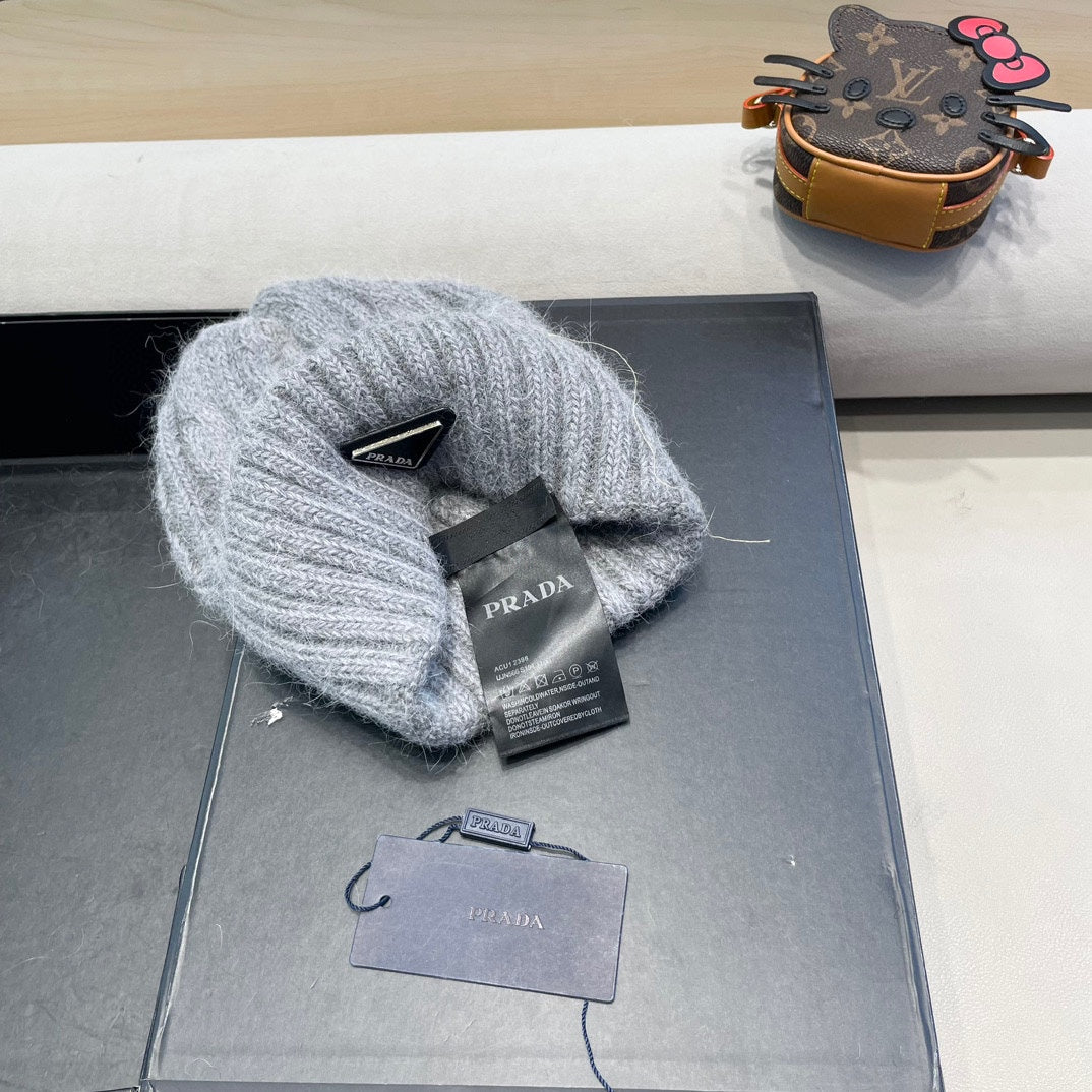 Prada Cable Knit Beanie - image 8