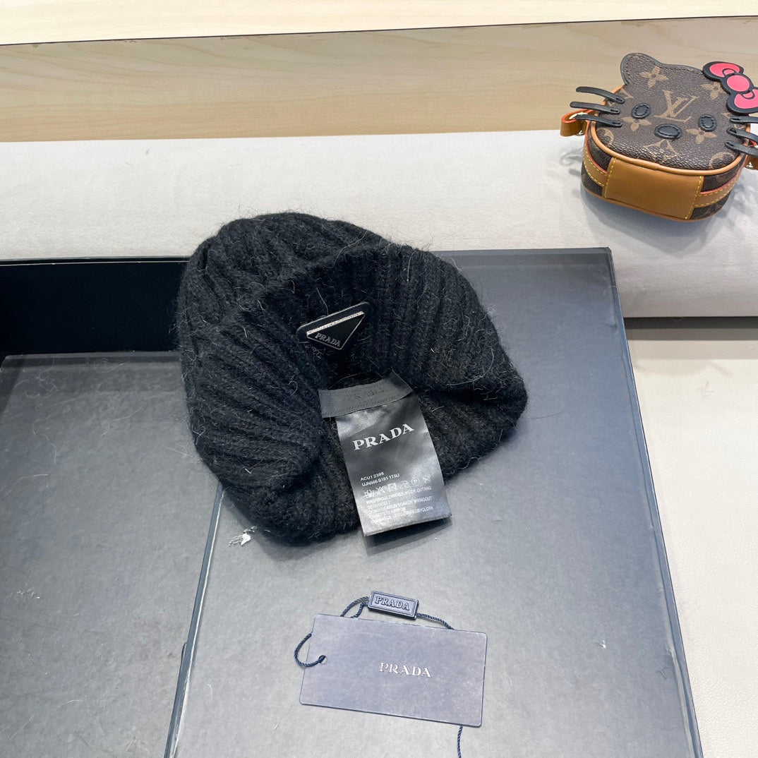 Prada Cable Knit Beanie - image 9