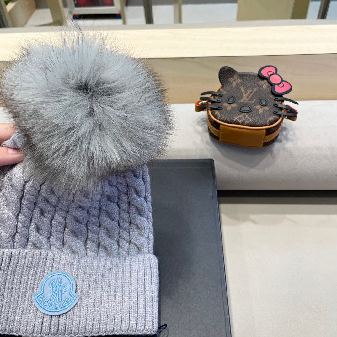 Moncler Knit Beanie - image 9