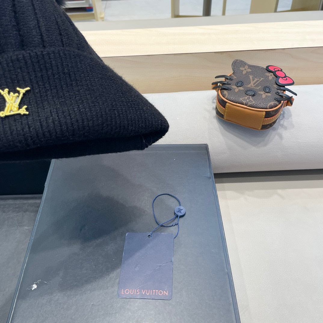 Louis Vuitton Knit Beanie - image 4