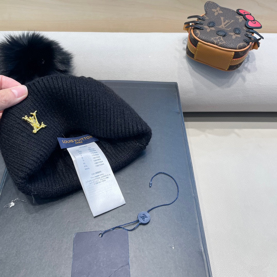 Louis Vuitton Knit Beanie - image 9