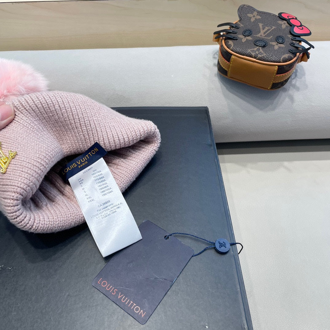Louis Vuitton Knit Beanie - image 9