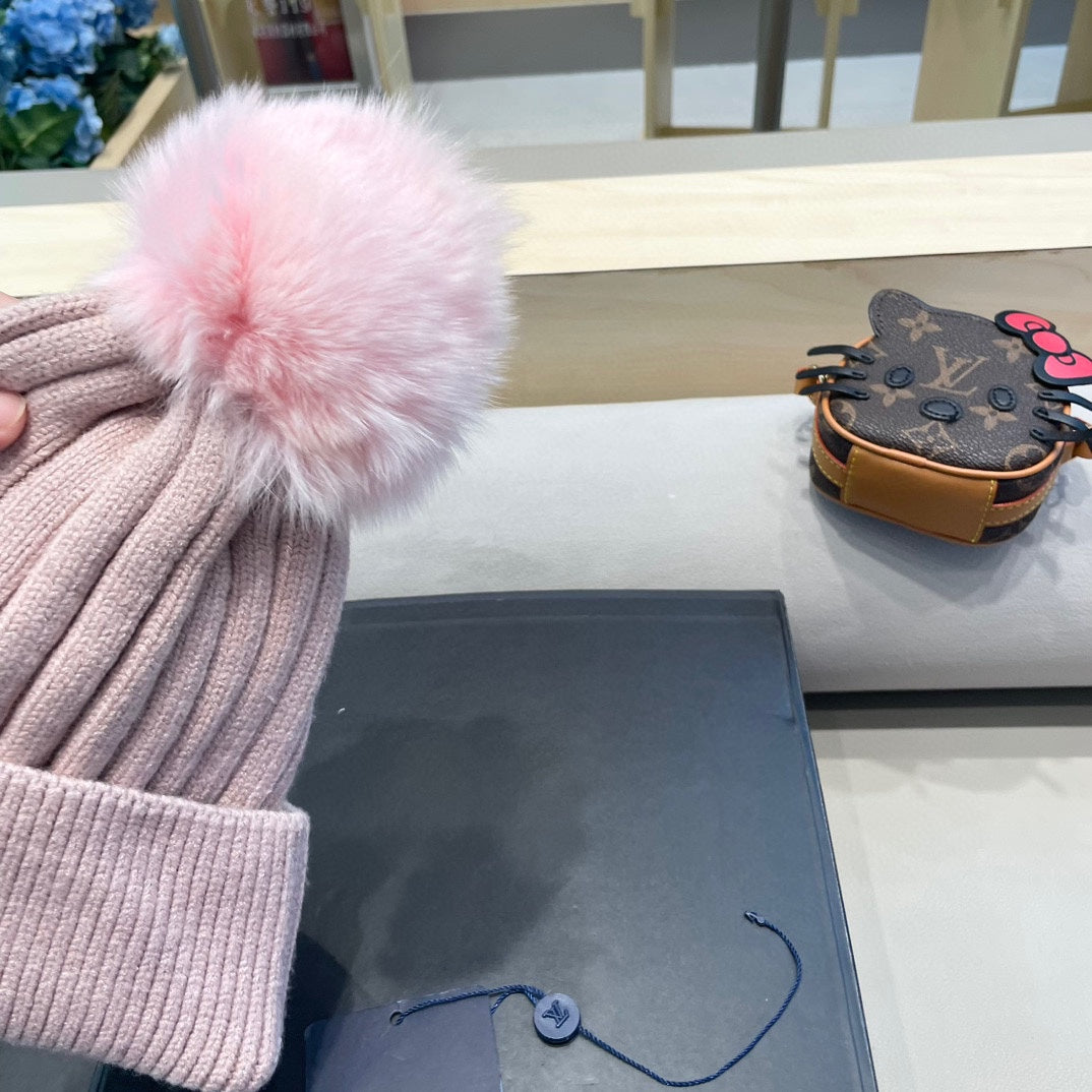 Louis Vuitton Knit Beanie - image 6