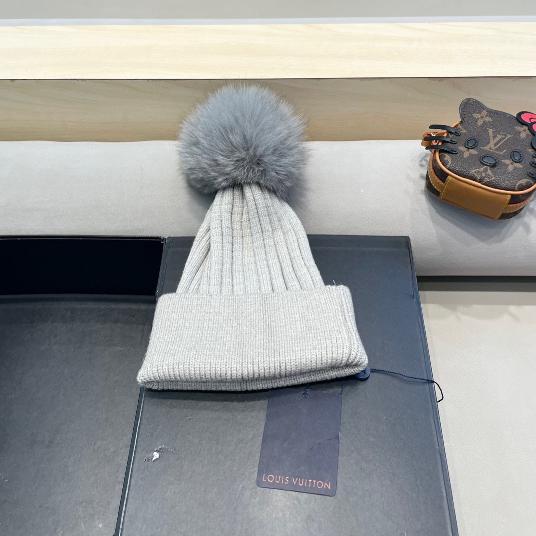 Louis Vuitton Knit Beanie - image 7
