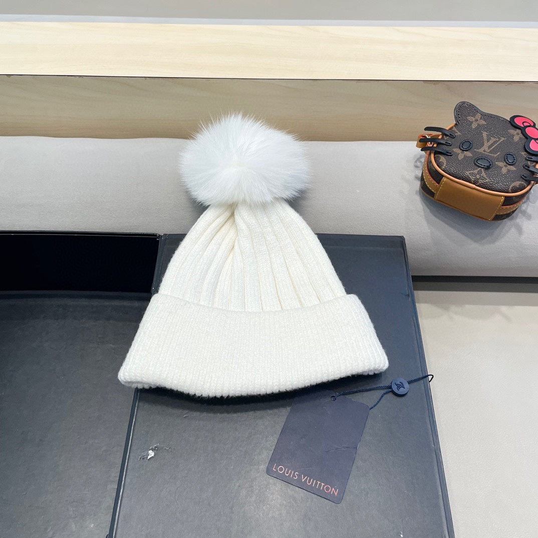 Louis Vuitton Knit Beanie - image 7
