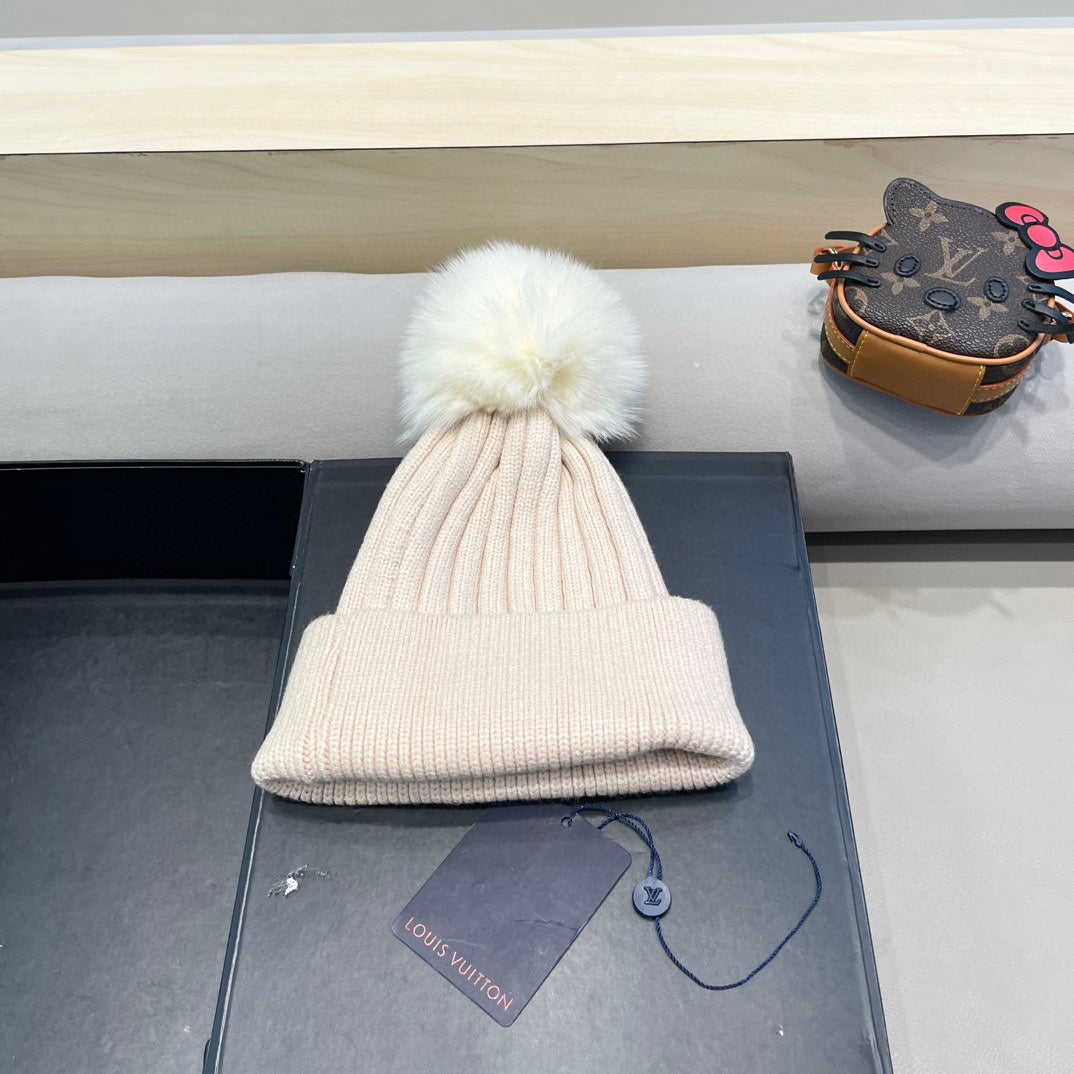 Louis Vuitton Knit Beanie - image 6