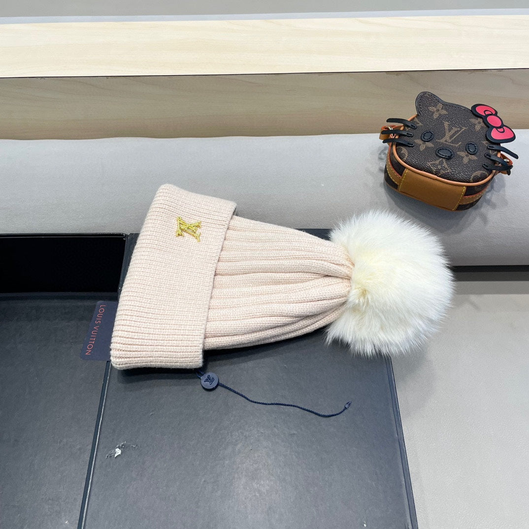 Louis Vuitton Knit Beanie - image 7