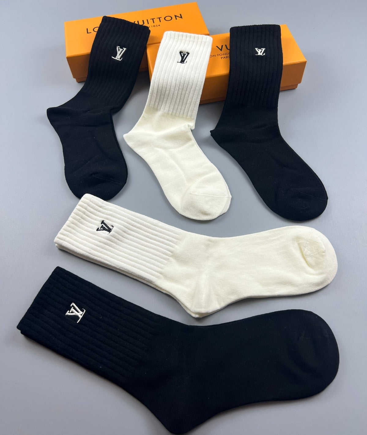 Louis Vuitton Small Initial Details Crew Socks - 5-Pair Set