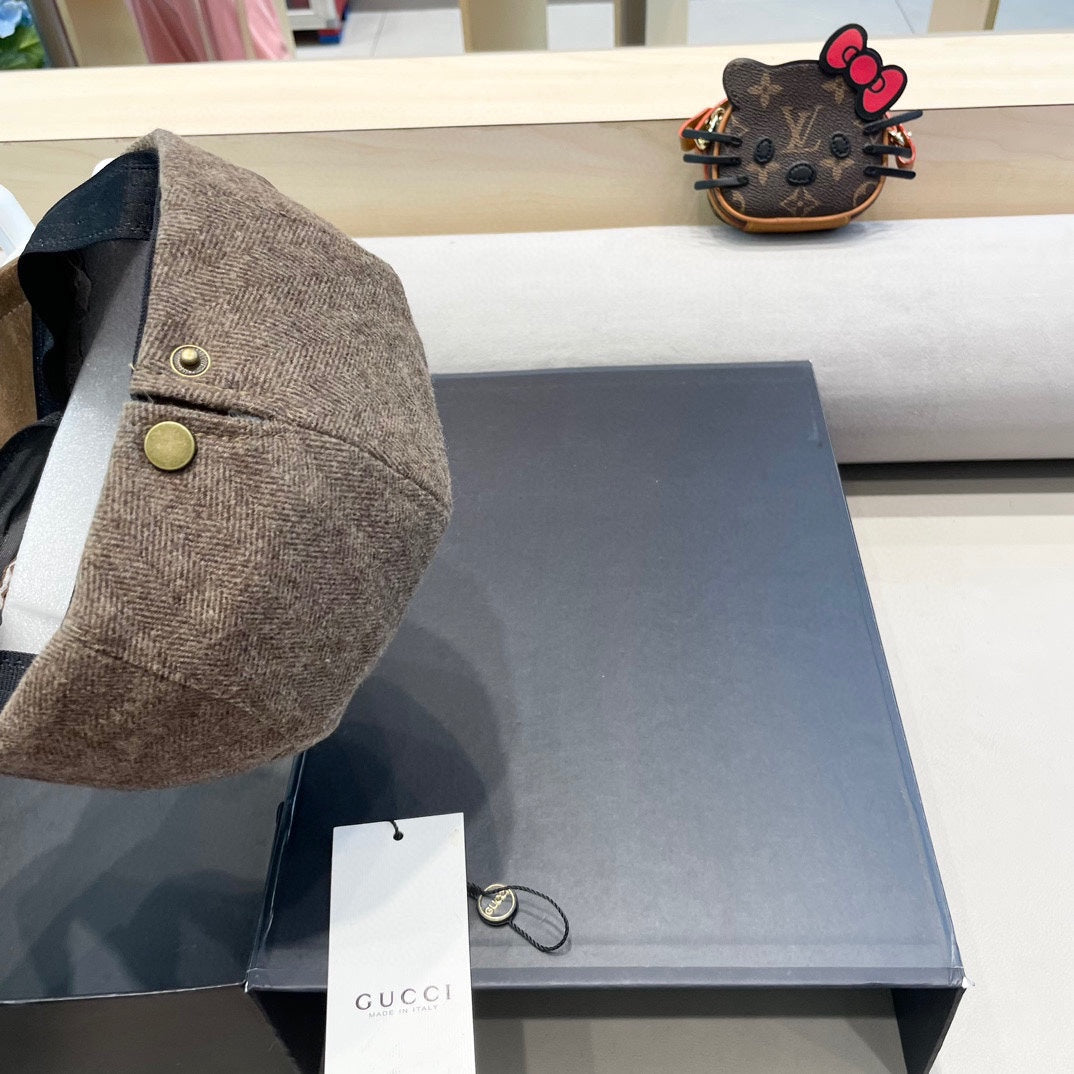 Gucci Cashmere Beret - image 7