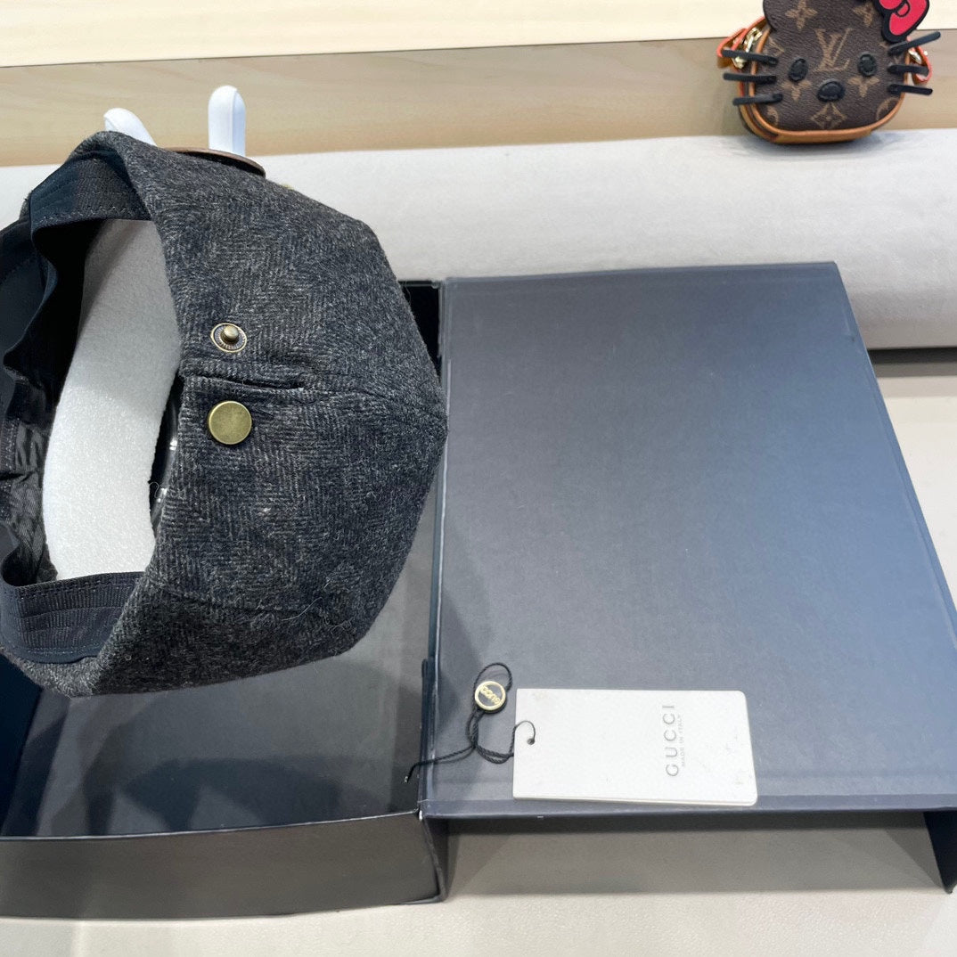 Gucci Cashmere Beret - image 7