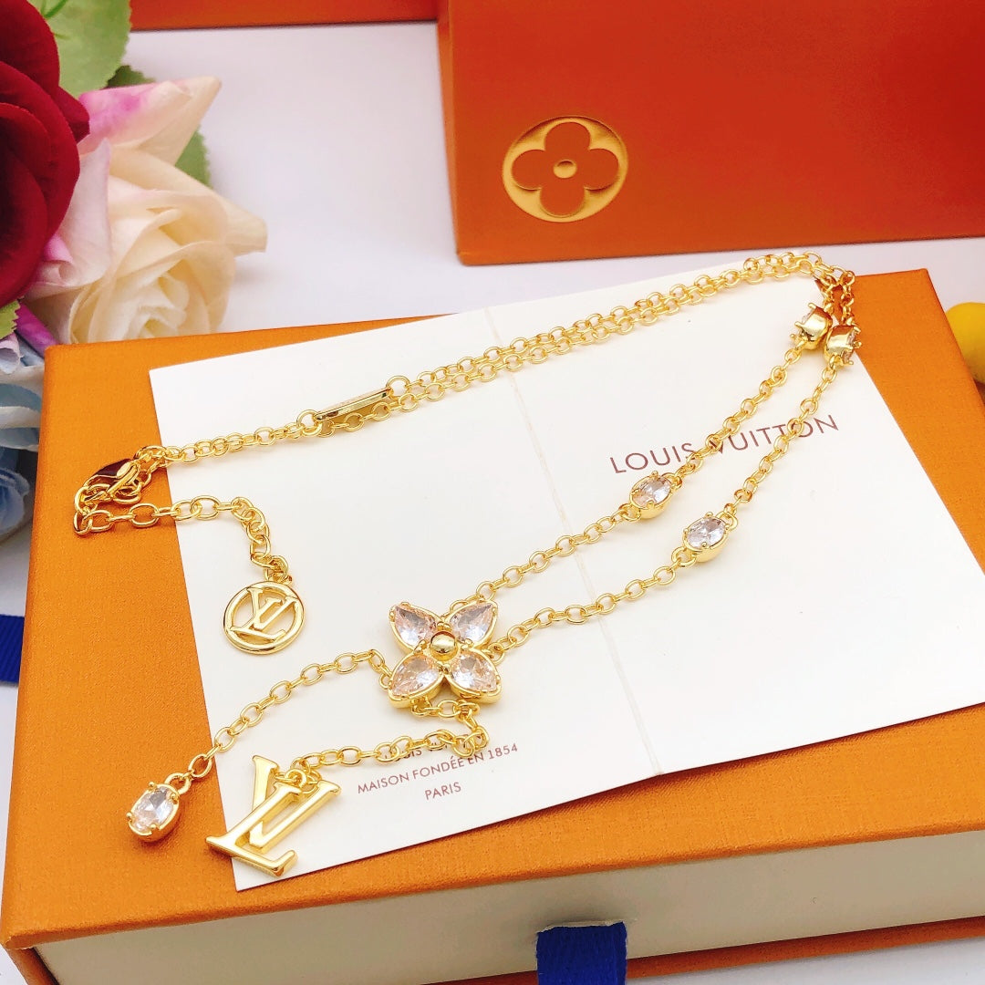 Martin Graham pendant necklace in polished metal-tone – detail view