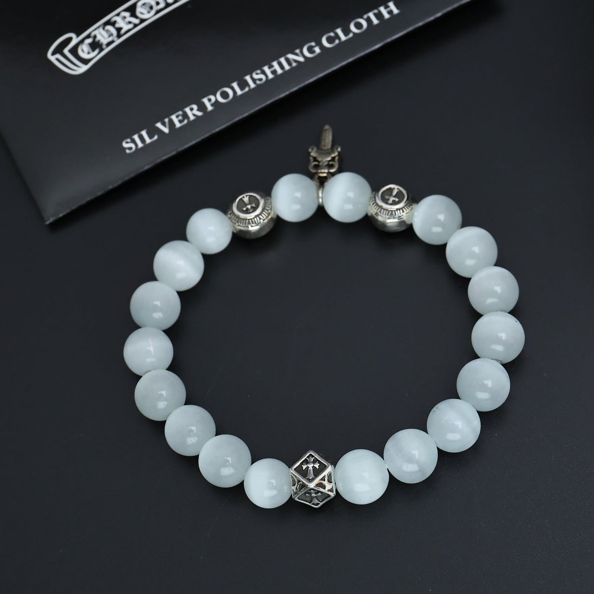 Martin Graham beaded bracelet in polished metal-tone – detail view