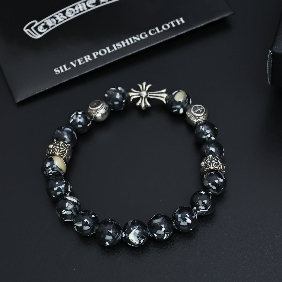 Martin Graham beaded bracelet in polished metal-tone – detail view