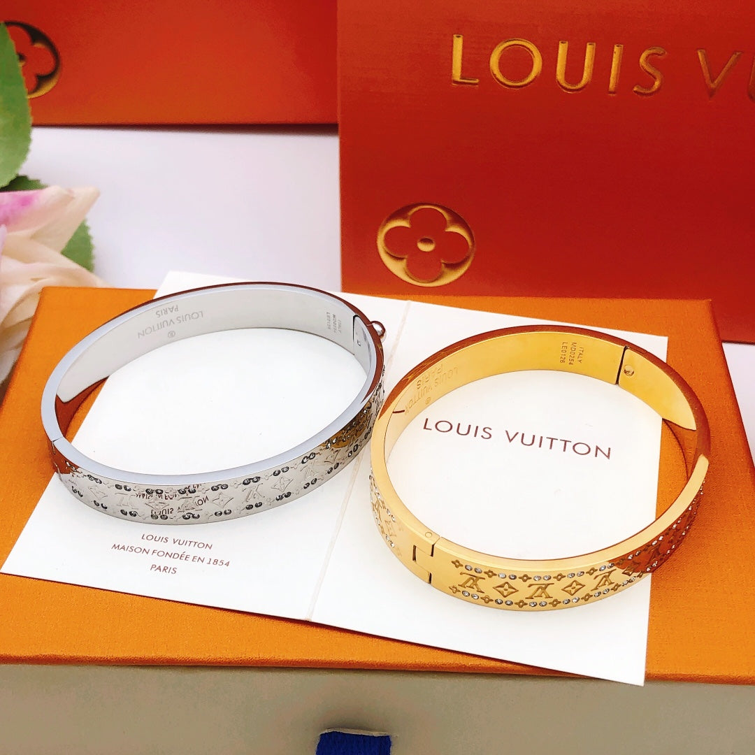 Martin Graham bangle in polished metal-tone – main product view