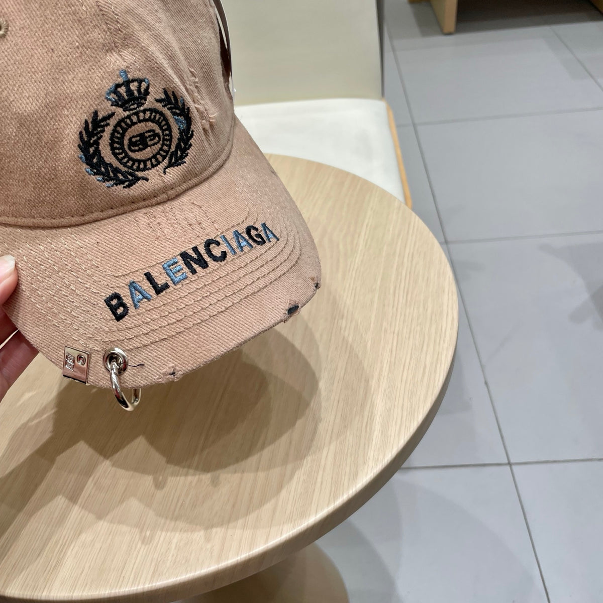 Balenciaga Baseball Cap - image 4