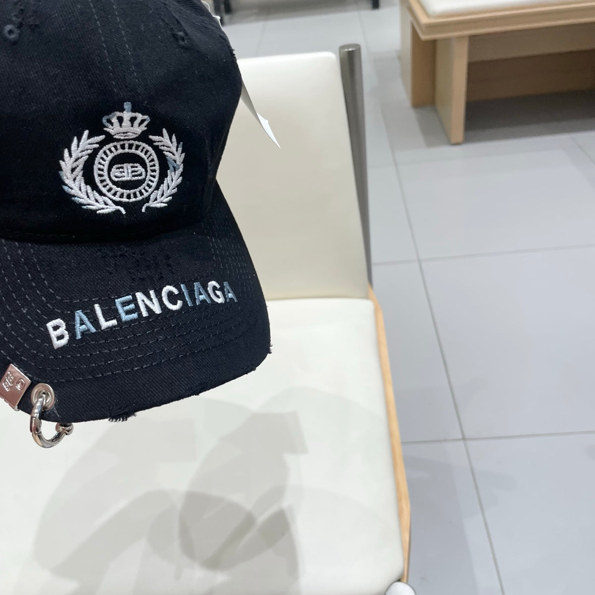 Balenciaga Baseball Cap - image 4