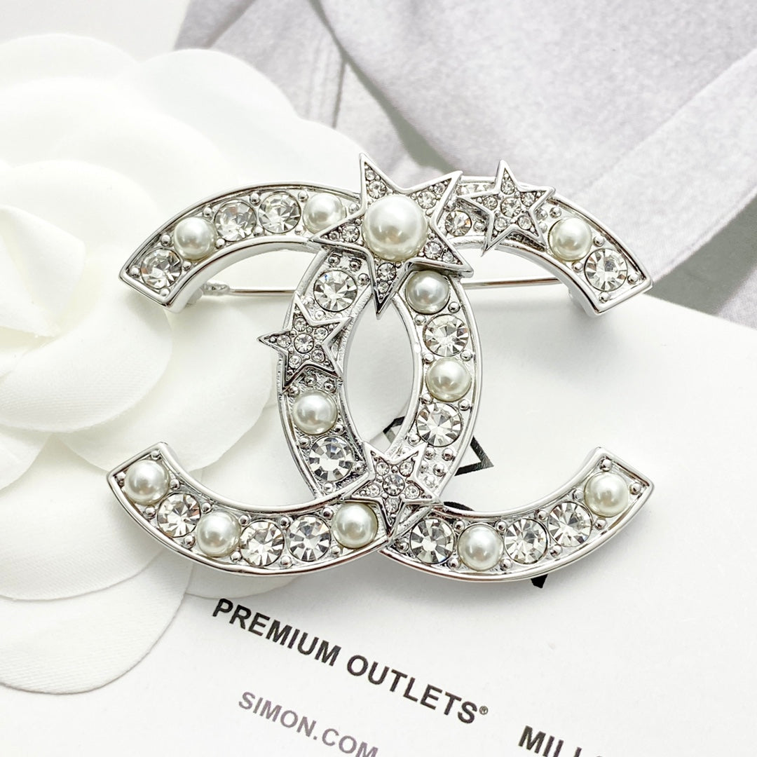 Martin Graham brooch in polished metal-tone – front product view
