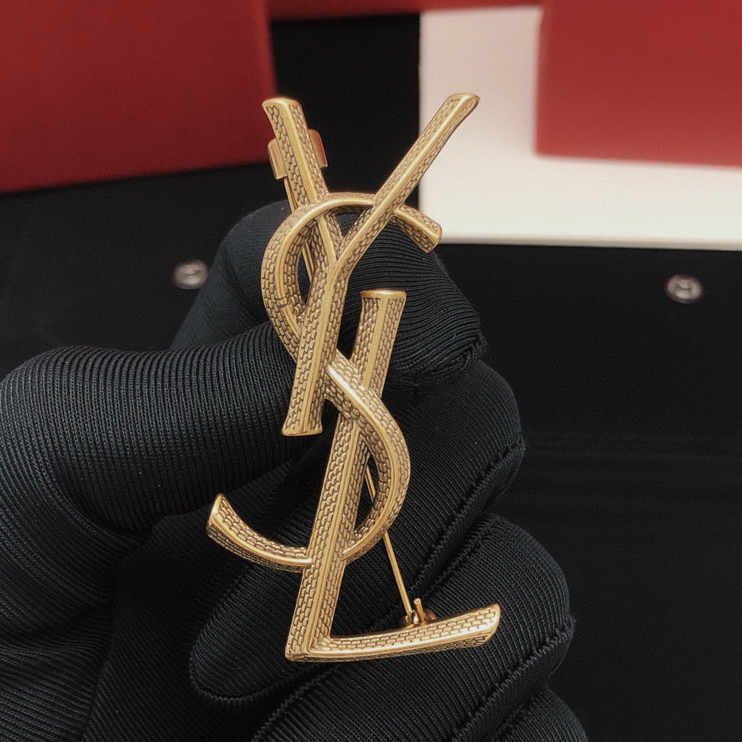 Martin Graham brooch in polished metal-tone – main product view