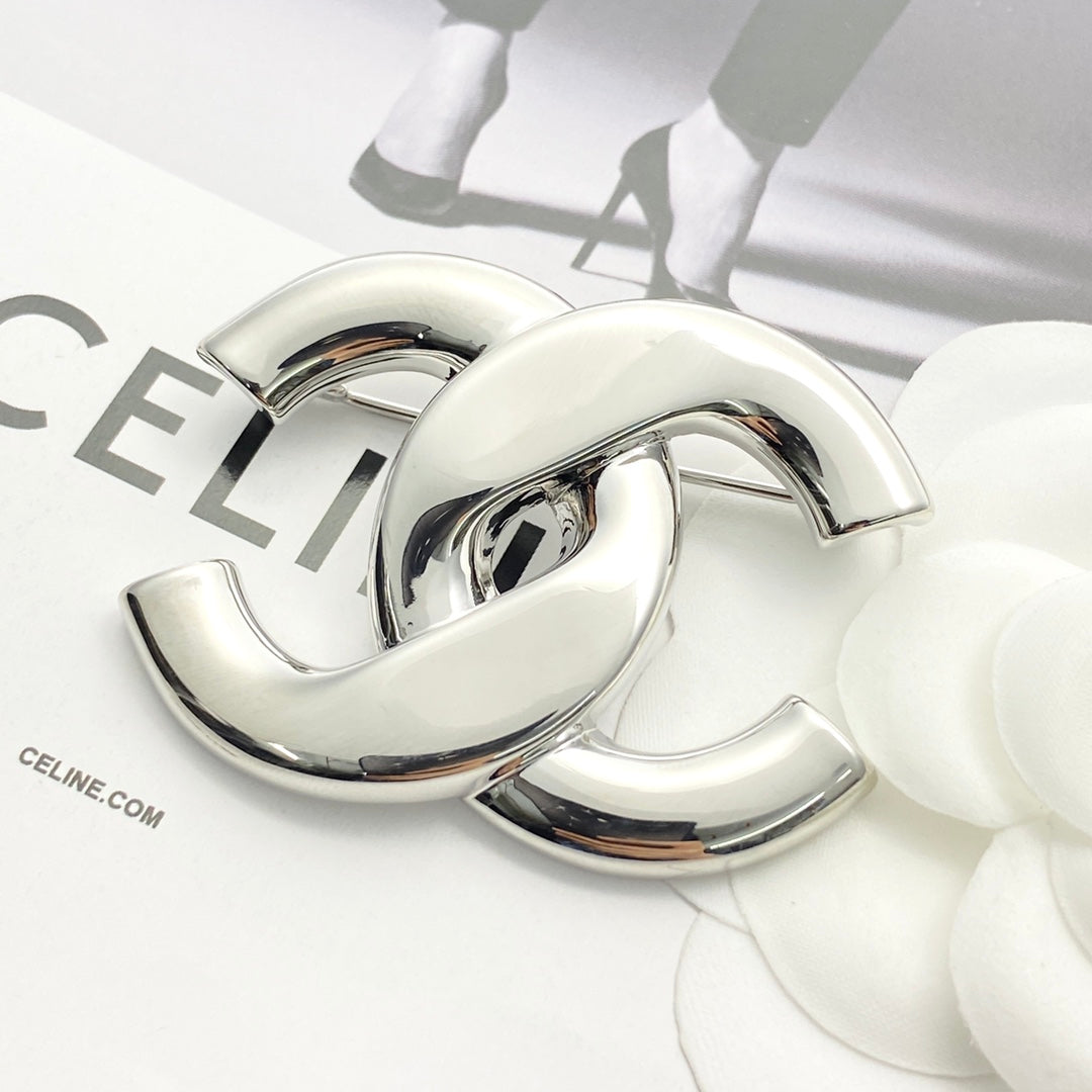Martin Graham brooch in polished metal-tone – front product view